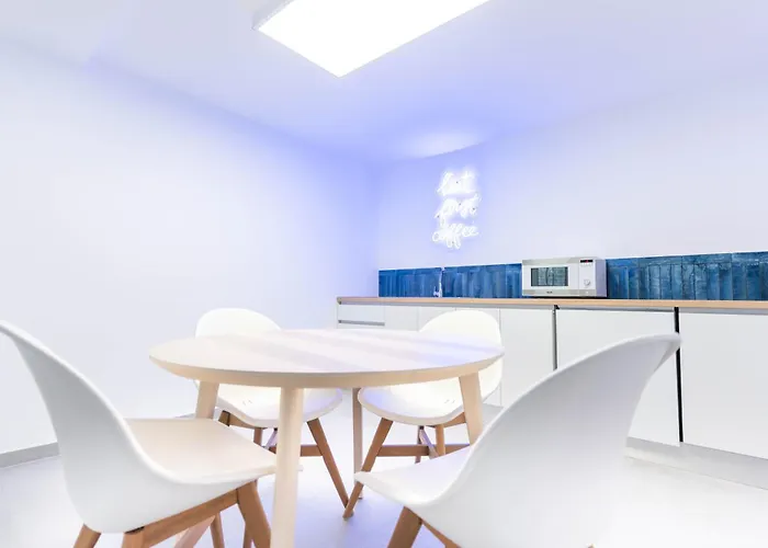 Esmeralda Cotillo Homes By Livvo